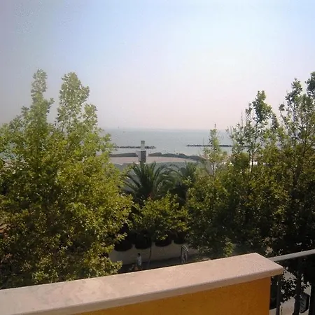 Hotel Corallo 3*